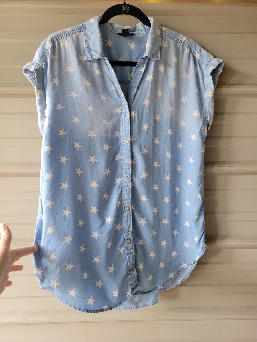 intro. Light Blue Star Button-Up Top